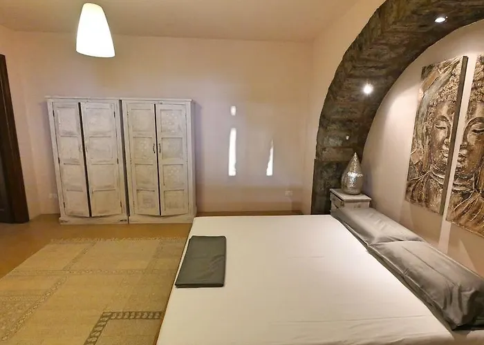 Tgi Dammusi Preziosi * Scauri (Sicily)